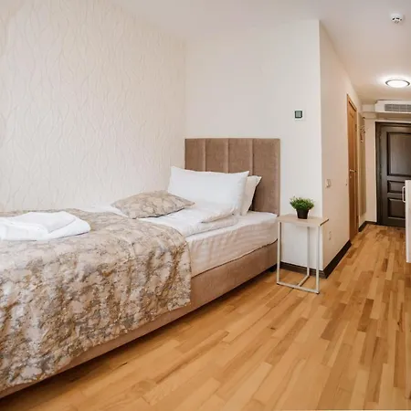 оранта Hotel *