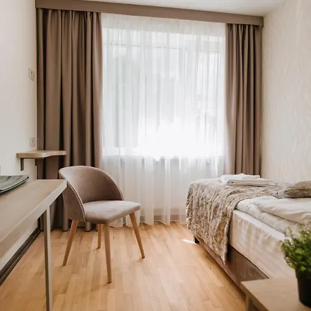 оранта Hotel *