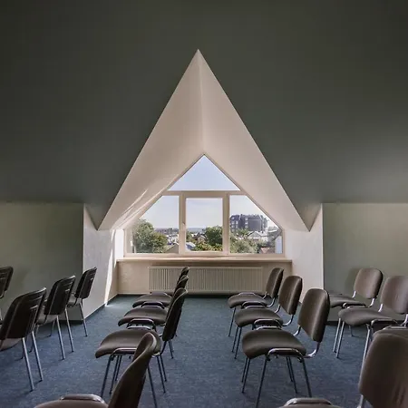 Hotel оранта *