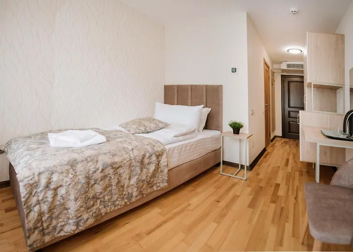 оранта Hotel *