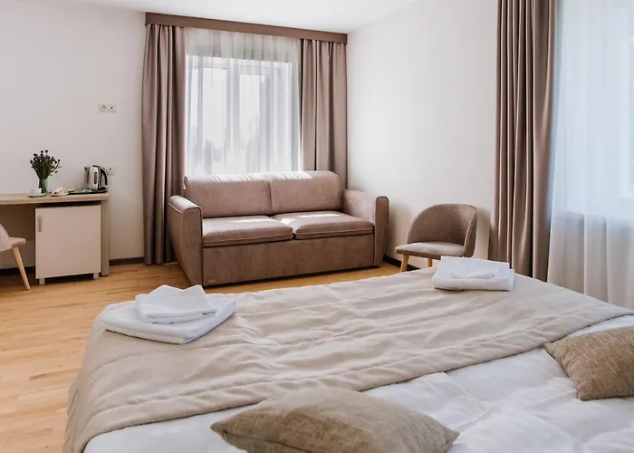 Hotel оранта *