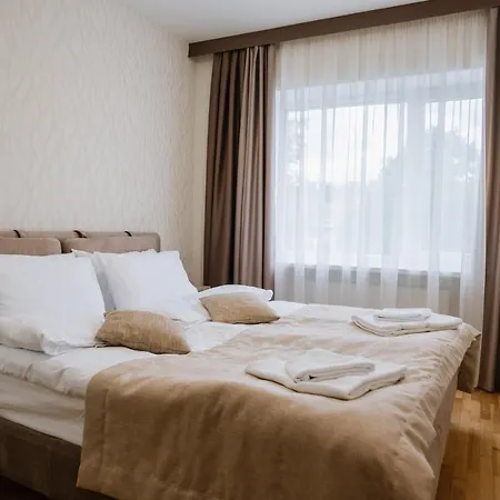 оранта * تريسكافيتس